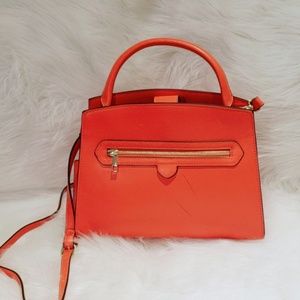 ♦️Orange Crossbag